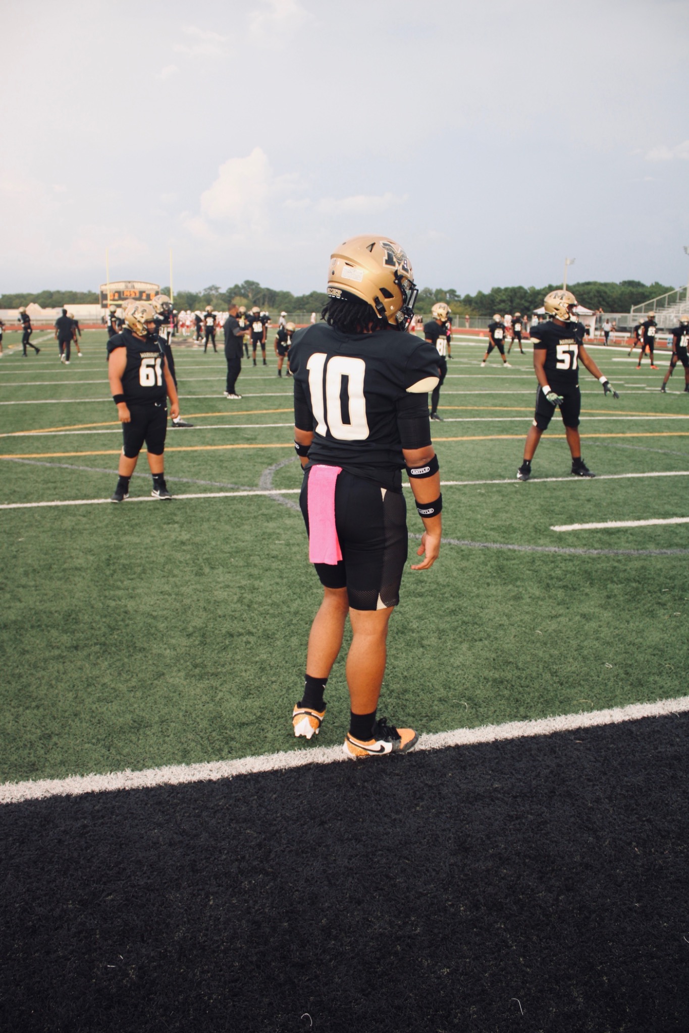 Dantae number 10 back field view